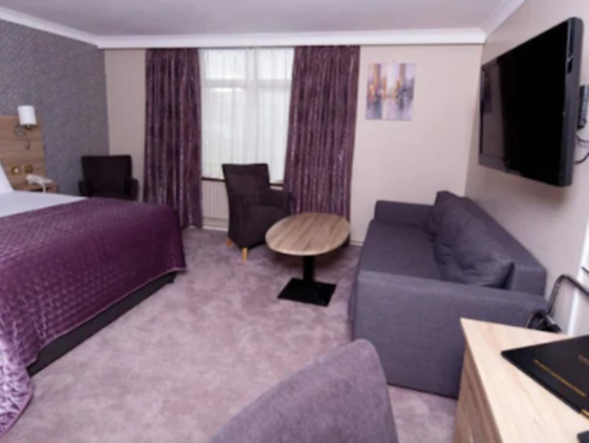 Treacys West County Conference And Leisure Centre Hotel Ennis Buitenkant foto