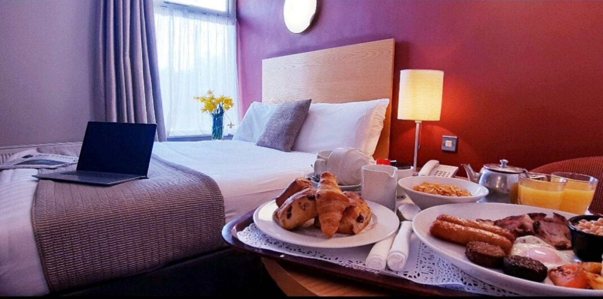 Treacys West County Conference And Leisure Centre Hotel Ennis Buitenkant foto