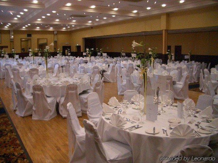 Treacys West County Conference And Leisure Centre Hotel Ennis Restaurant foto