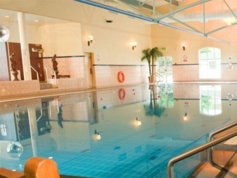 Treacys West County Conference And Leisure Centre Hotel Ennis Buitenkant foto