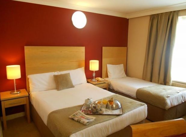 Treacys West County Conference And Leisure Centre Hotel Ennis Buitenkant foto