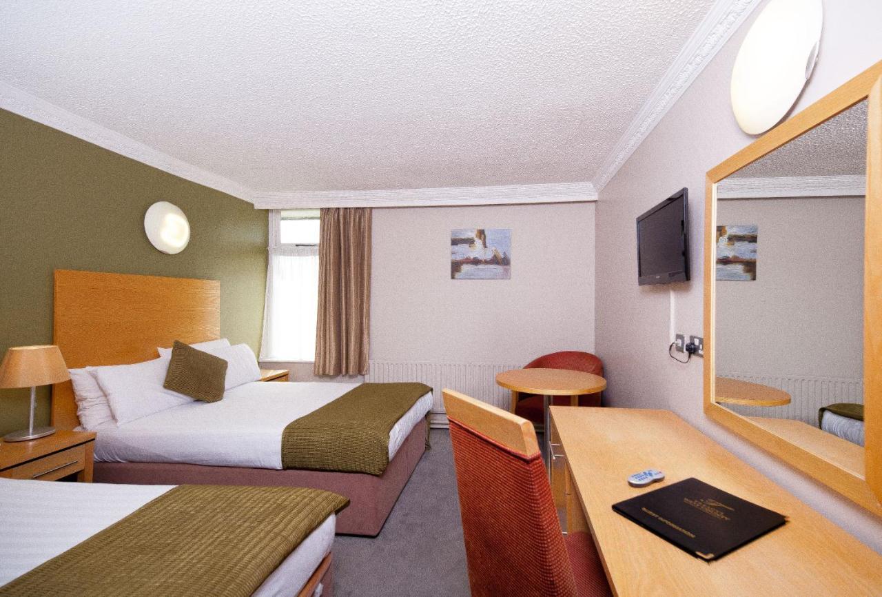 Treacys West County Conference And Leisure Centre Hotel Ennis Buitenkant foto